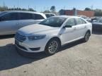 2013 Ford Taurus SE