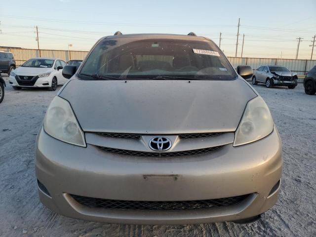 2009 Toyota Sienna CE