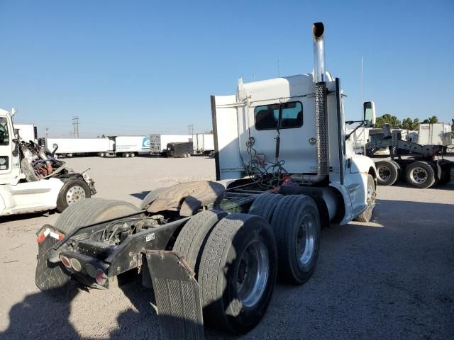 2010 Kenworth Construction T660