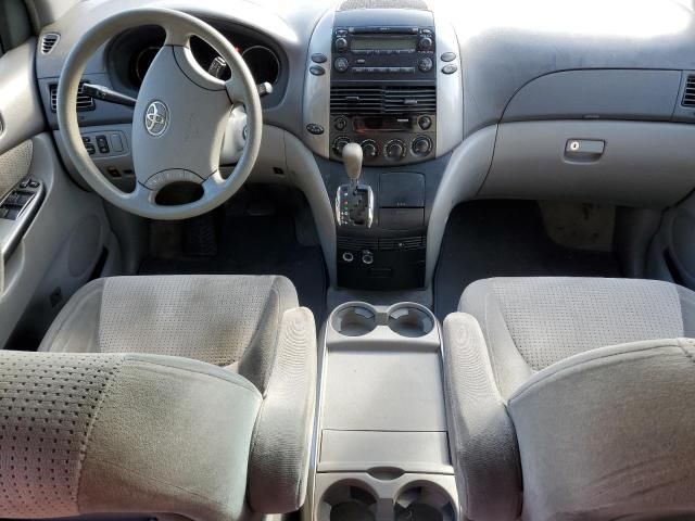 2008 Toyota Sienna CE