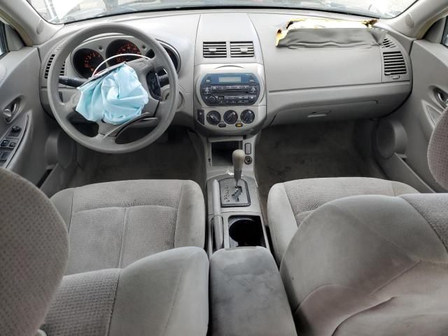 2004 Nissan Altima Base