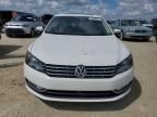 2014 Volkswagen Passat SEL