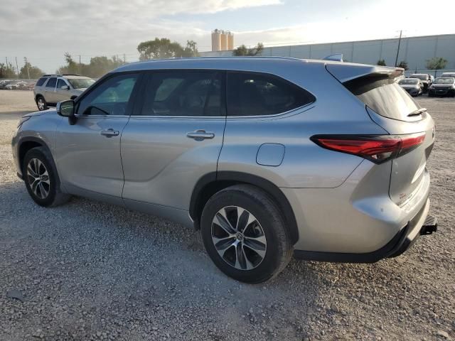 2021 Toyota Highlander XLE