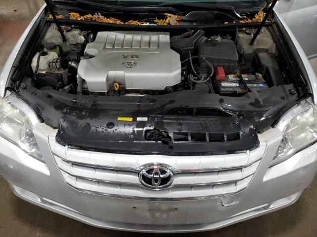 2005 Toyota Avalon XL