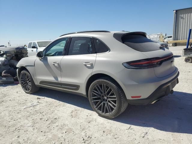 2022 Porsche Macan