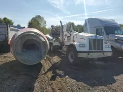 Salvage trucks for sale at Columbia Station, OH auction: 2006 Kenworth Construction W900