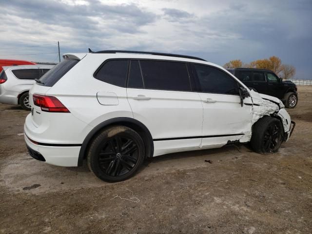 2022 Volkswagen Tiguan SE R-LINE Black