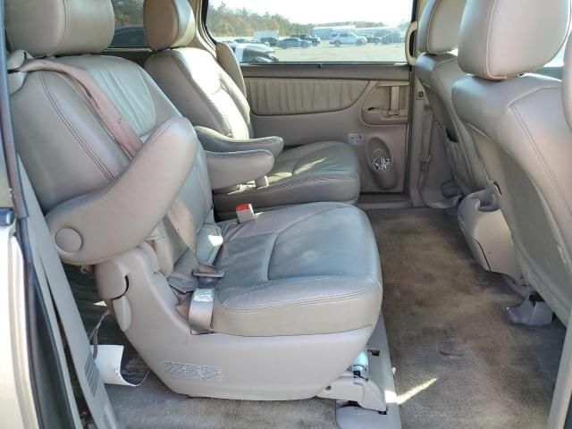 2010 Toyota Sienna XLE