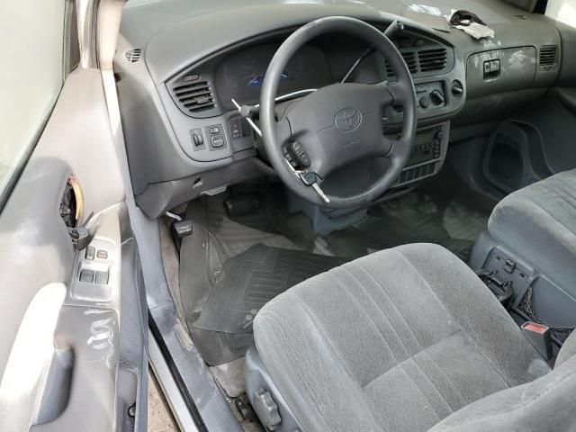 2002 Toyota Sienna CE