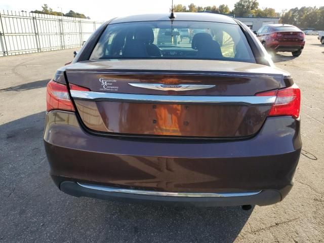 2013 Chrysler 200 Touring