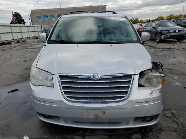 2010 Chrysler Town & Country Touring