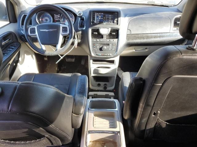 2015 Chrysler Town & Country Touring