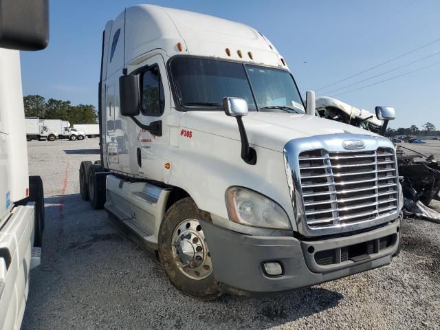 2012 Freightliner Cascadia 125