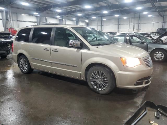 2014 Chrysler Town & Country Touring L