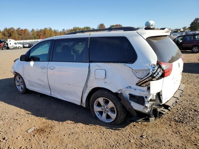 2020 Toyota Sienna LE