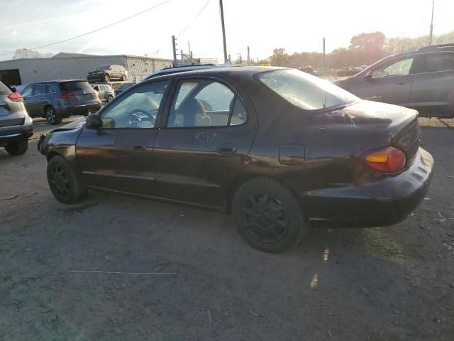 1999 Hyundai Elantra Base