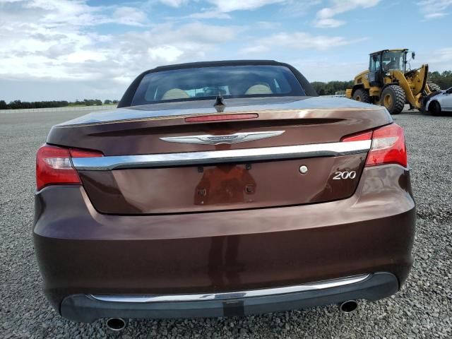 2013 Chrysler 200 Touring