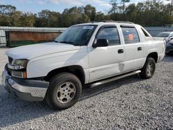 Carros salvage sin ofertas aún a la venta en subasta: 2005 Chevrolet Avalanche C1500