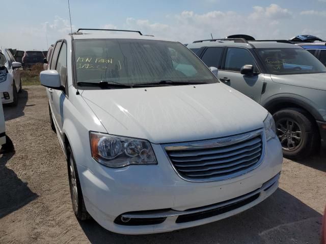 2016 Chrysler Town & Country Touring