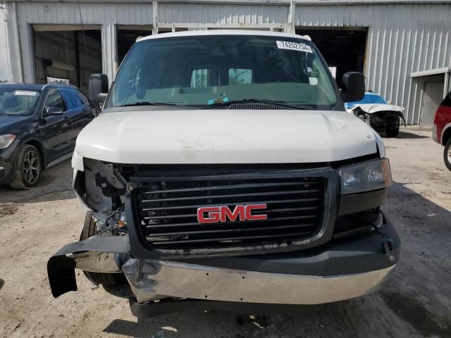 2016 GMC Savana G2500