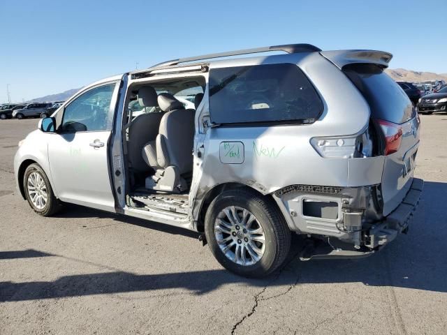 2015 Toyota Sienna XLE