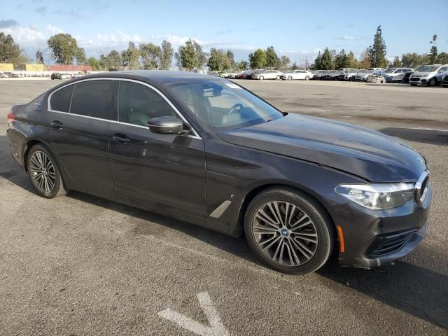 2019 BMW 530E