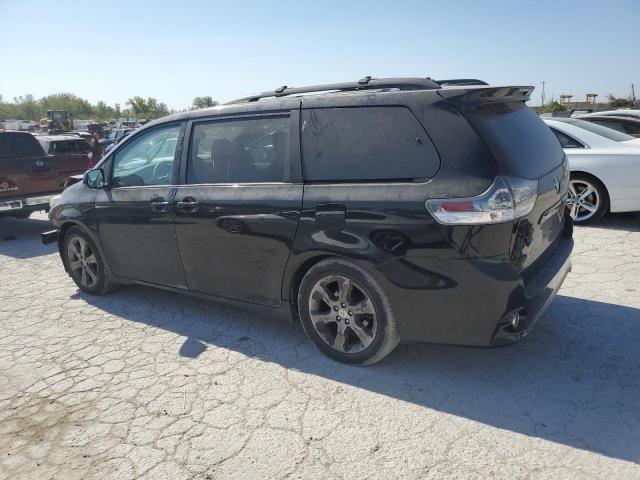 2012 Toyota Sienna Sport