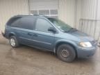 2005 Dodge Grand Caravan SE