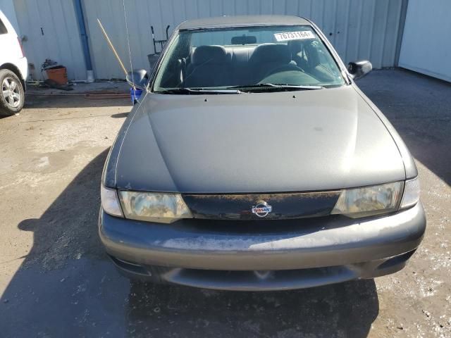 1999 Nissan Sentra Base