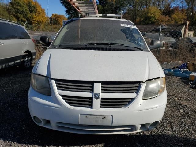 2005 Dodge Grand Caravan SXT