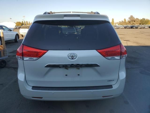 2014 Toyota Sienna XLE