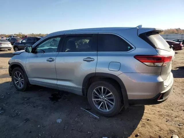 2018 Toyota Highlander SE