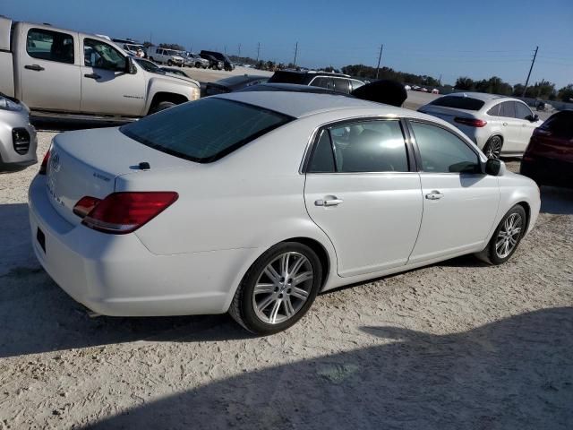 2005 Toyota Avalon XL