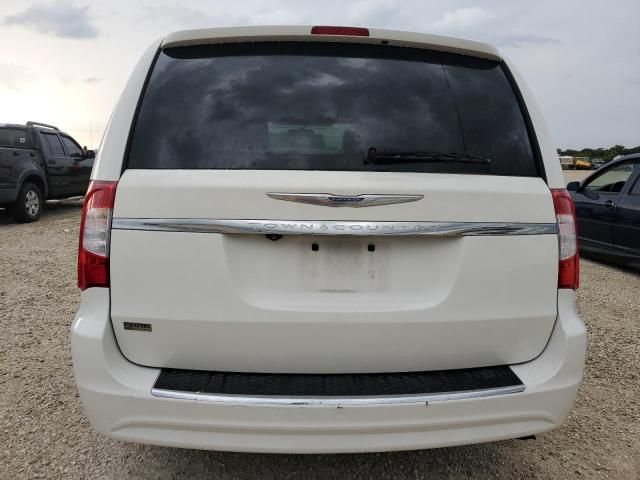 2012 Chrysler Town & Country Touring