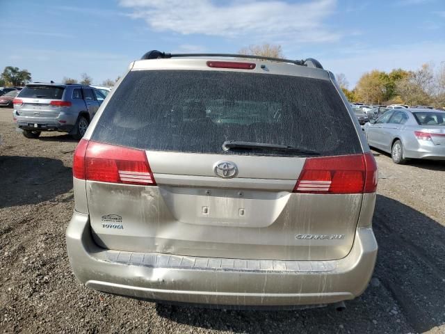 2005 Toyota Sienna XLE