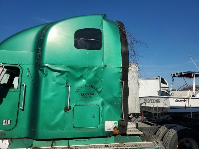 1996 Freightliner Conventional FLD120