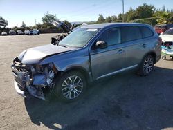 Mitsubishi Vehiculos salvage en venta: 2018 Mitsubishi Outlander ES