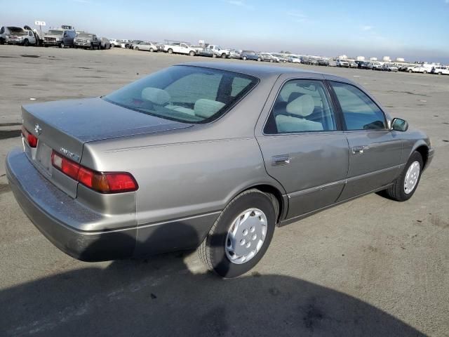 1999 Toyota Camry LE