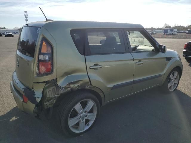 2011 KIA Soul +