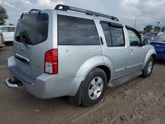 2006 Nissan Pathfinder LE