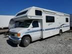 2005 Ford Econoline E450 Super Duty Cutaway Van