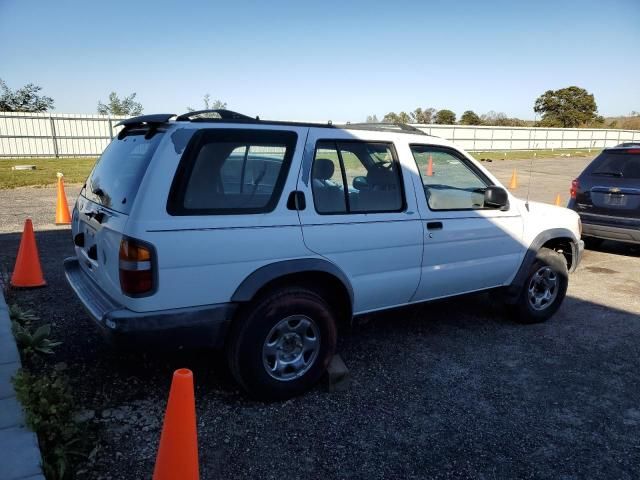 1997 Nissan Pathfinder LE