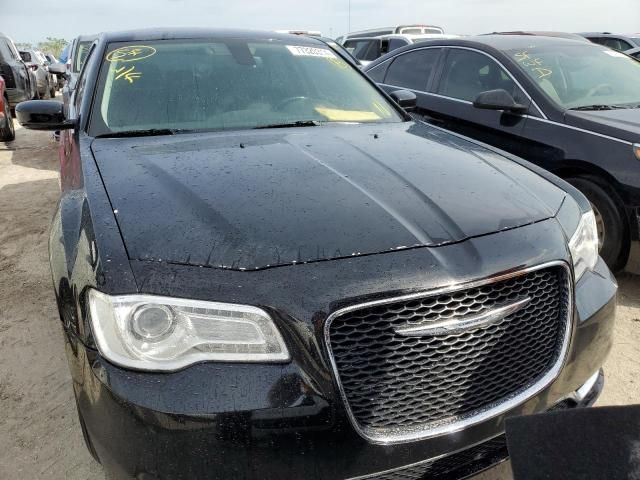 2015 Chrysler 300 Limited