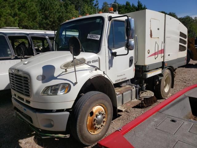 2013 Freightliner M2 106 Medium Duty