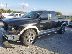 Carros salvage sin ofertas aún a la venta en subasta: 2013 Dodge 1500 Laramie