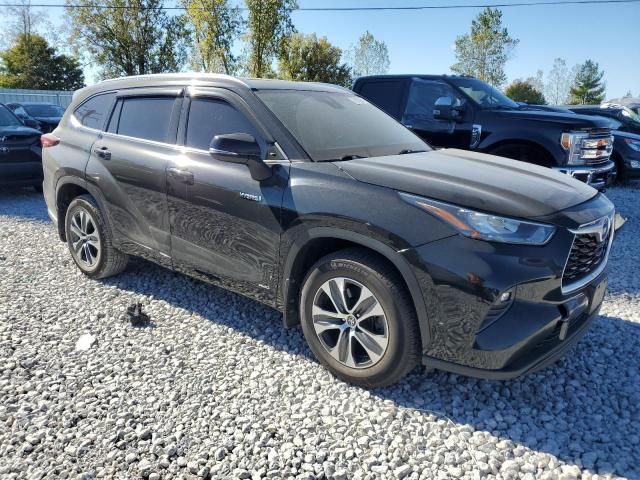 2020 Toyota Highlander Hybrid XLE