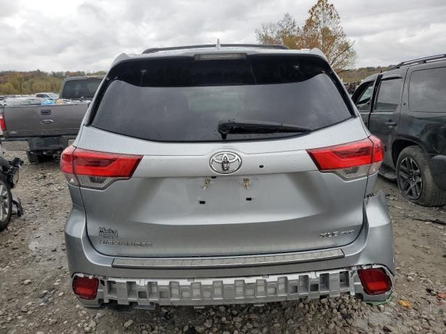 2019 Toyota Highlander SE