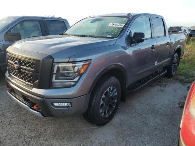 2021 Nissan Titan SV