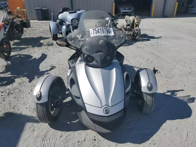 2010 Can-Am Spyder Roadster RS