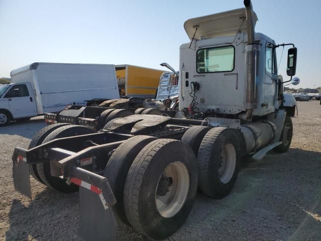 2003 Freightliner Conventional Columbia